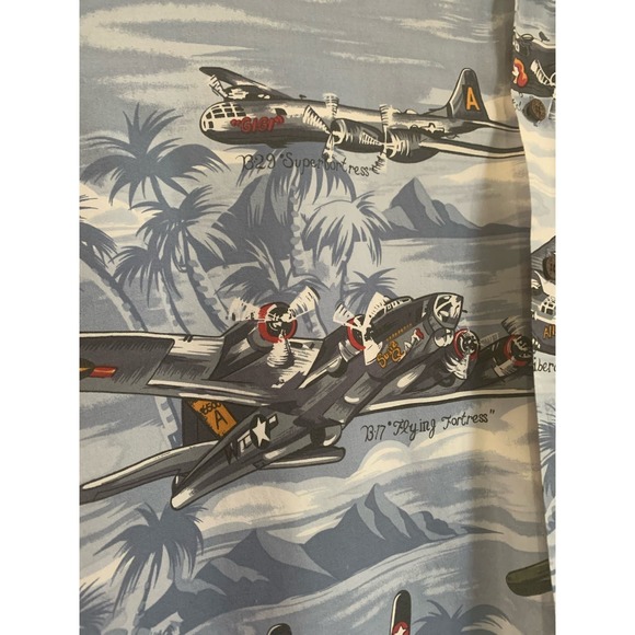 Kalaheo Hawaii  Pearl Harbor WWII Mens Short Sleeve Bomber Planes Size Large - Picture 5 of 8